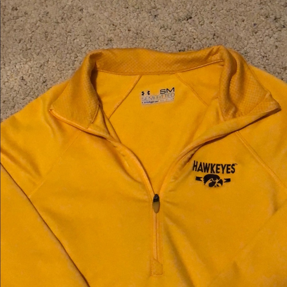 Underarmour Hawkeyes sweat shirt